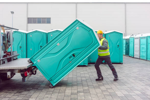 Best Portable restroom trailer rental  in Kenmore, NY